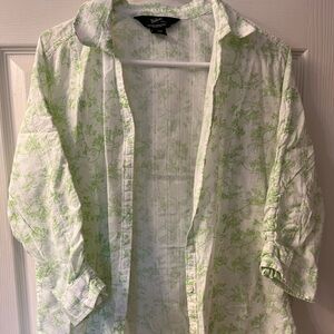 Floral Green and White Button-Up Shirt